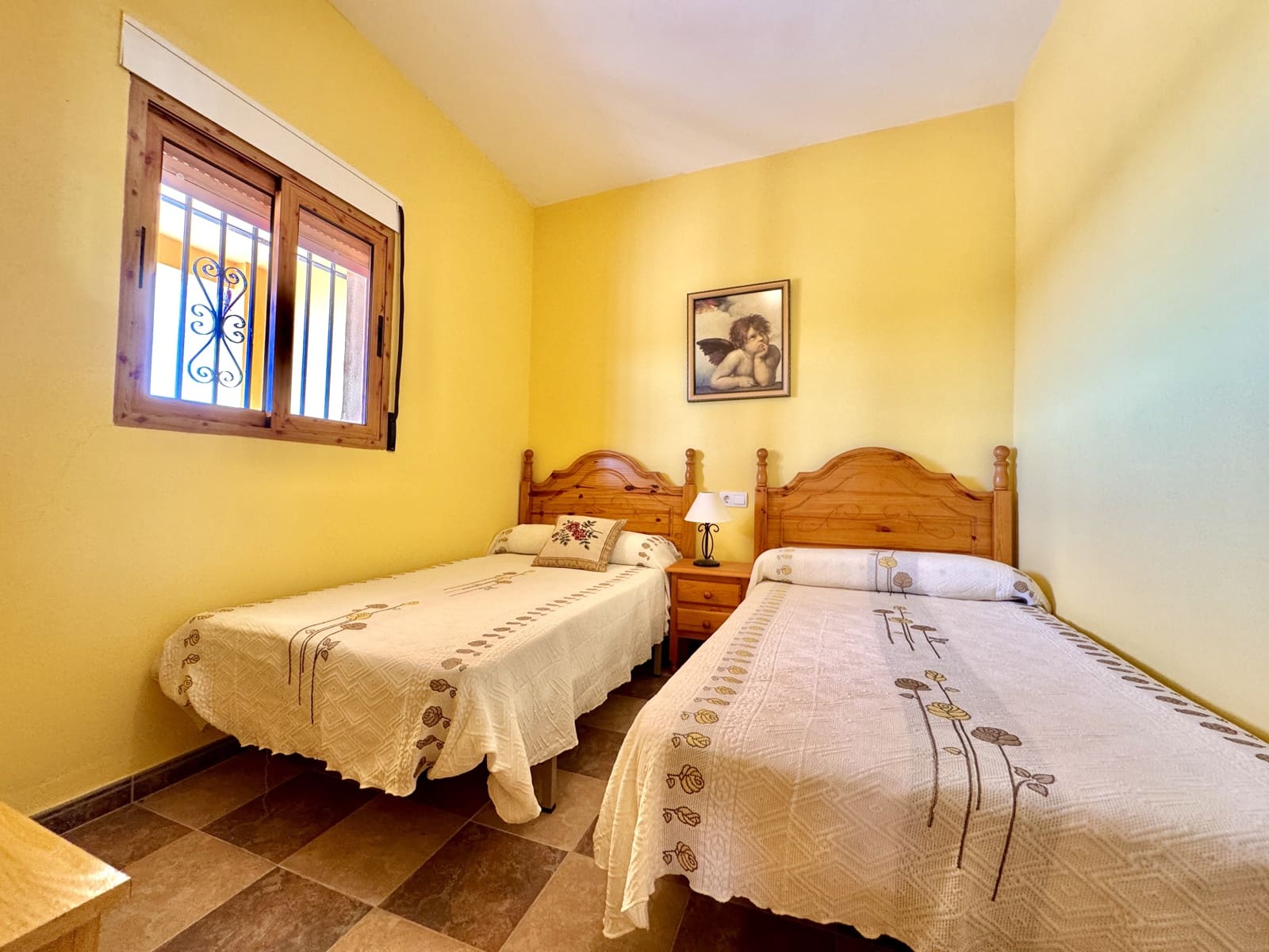 3 soveværelse Finca/Landehus til salg i Albondon med garage - € 187.000 (Ref: 9187592)