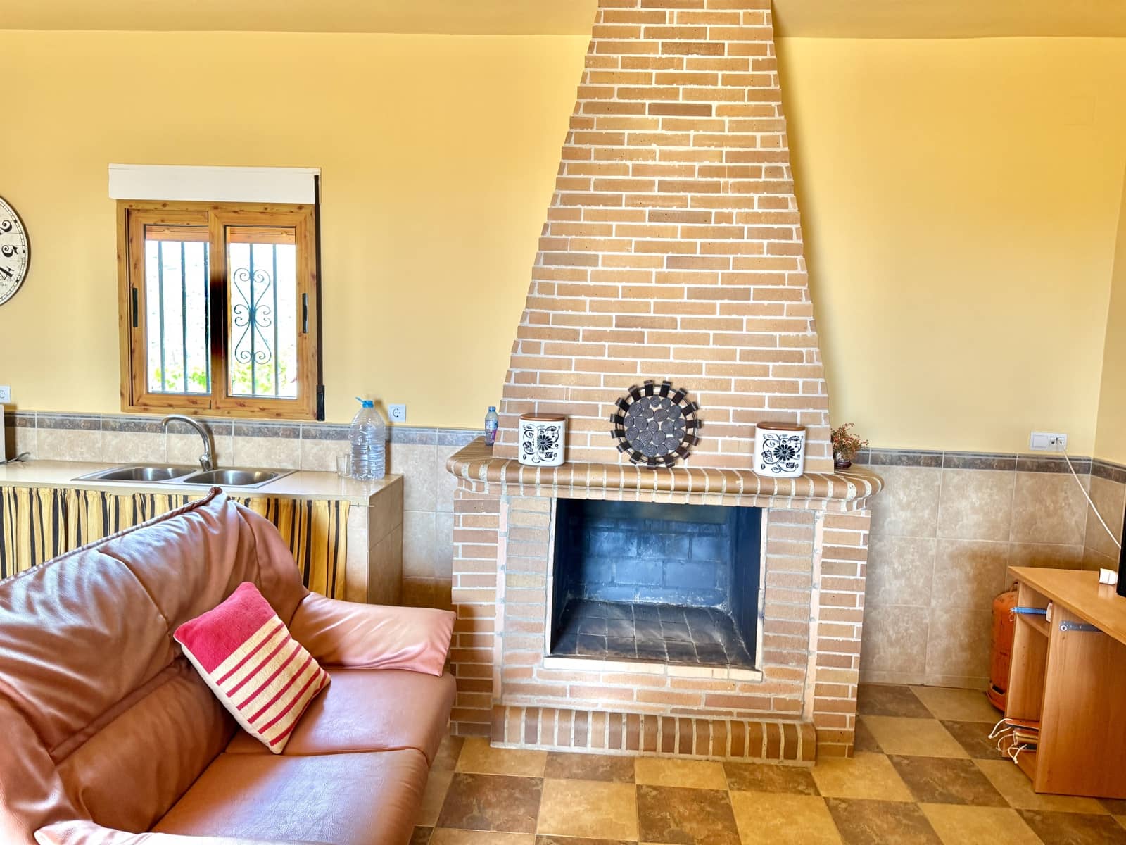 3 soveværelse Finca/Landehus til salg i Albondon med garage - € 187.000 (Ref: 9187592)