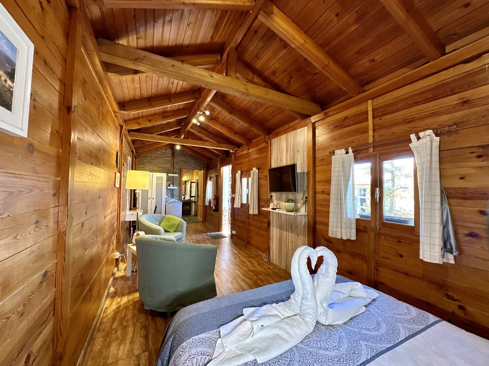 5 soveværelse Virksomhed til salg i Nevada med swimmingpool garage - € 550.000 (Ref: 9187666)