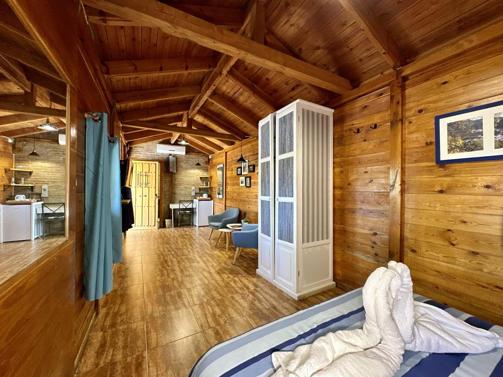 5 soveværelse Virksomhed til salg i Nevada med swimmingpool garage - € 550.000 (Ref: 9187666)