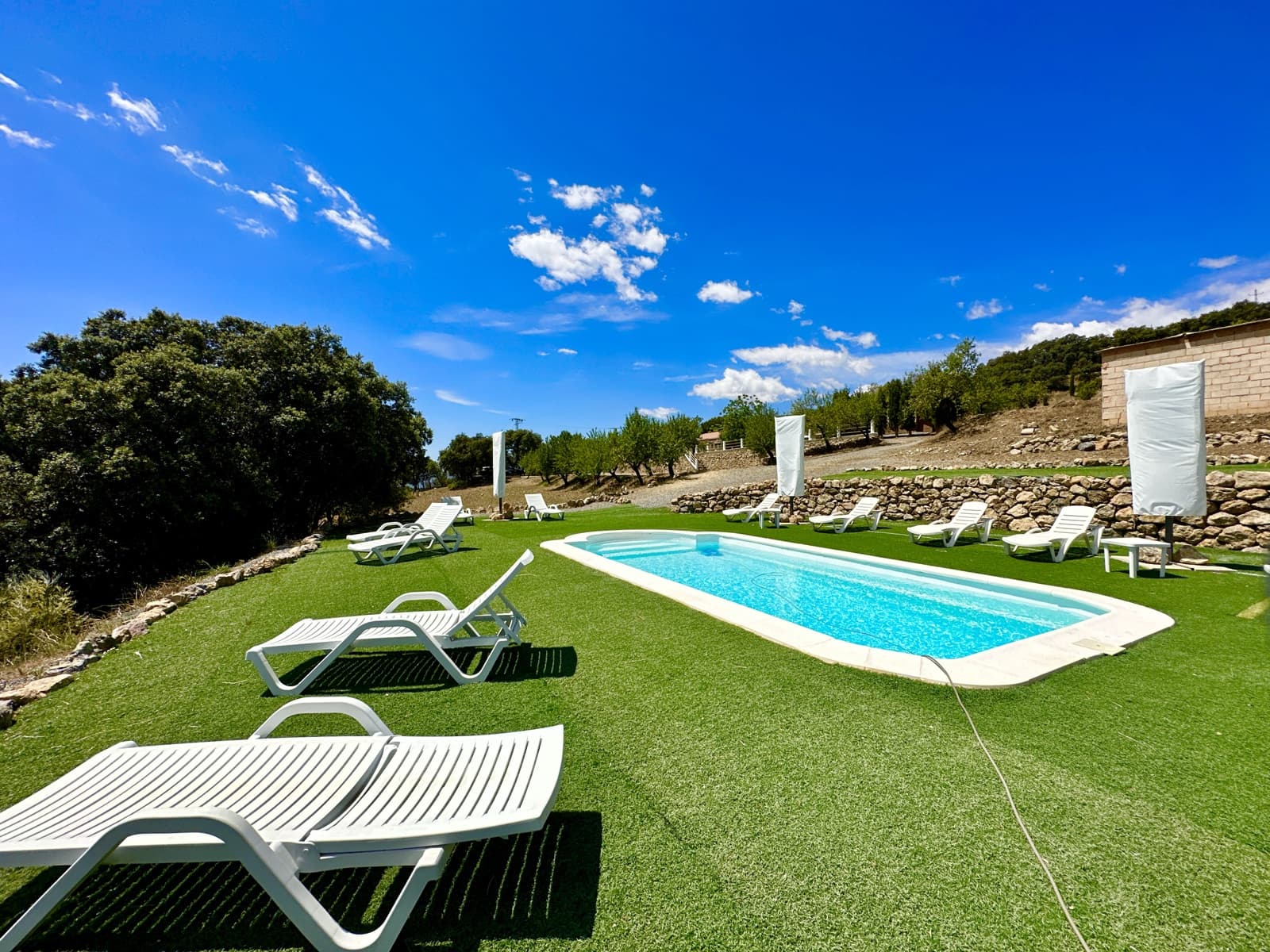 5 soveværelse Virksomhed til salg i Nevada med swimmingpool garage - € 550.000 (Ref: 9187666)