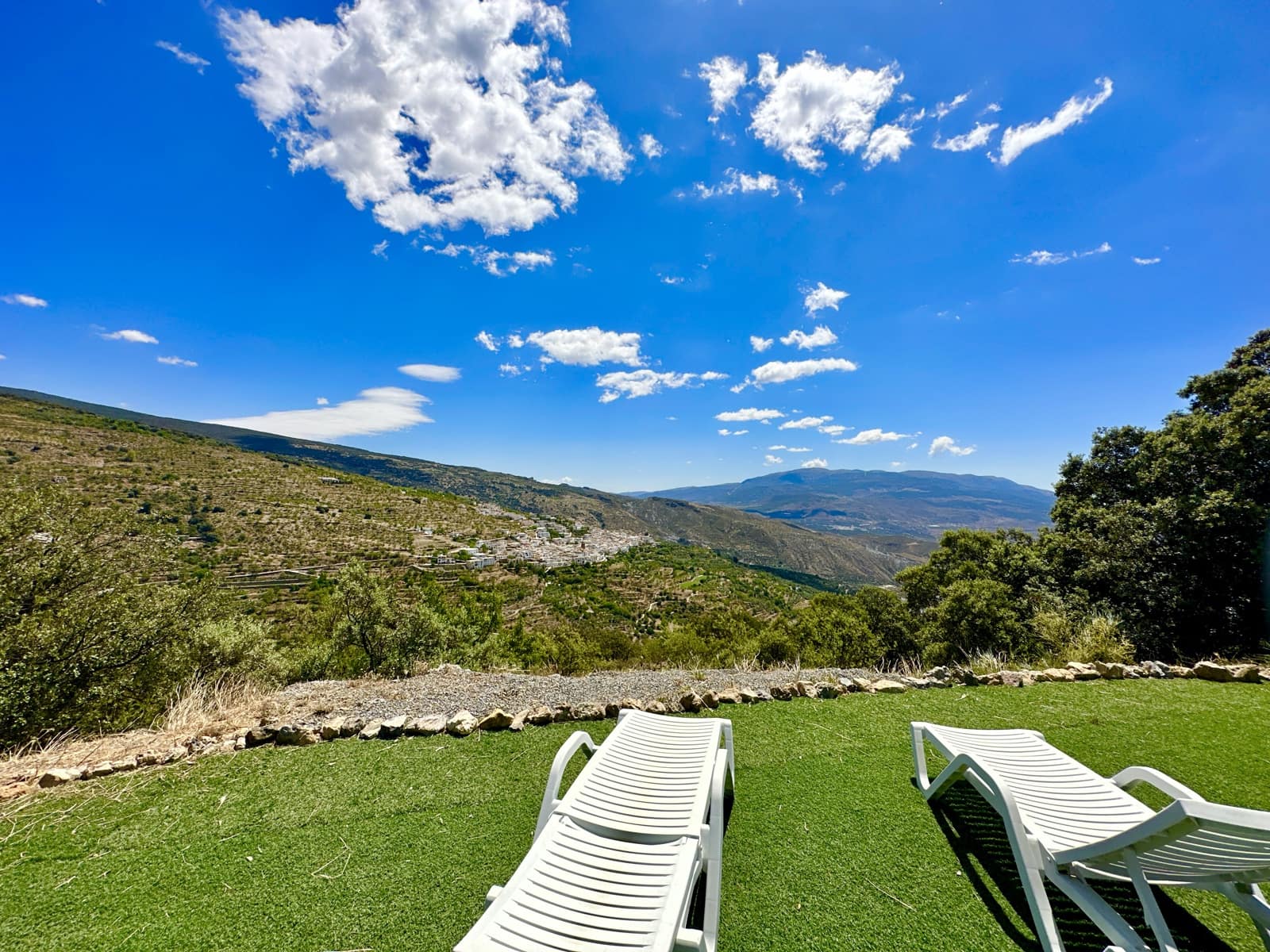 5 soveværelse Virksomhed til salg i Nevada med swimmingpool garage - € 550.000 (Ref: 9187666)