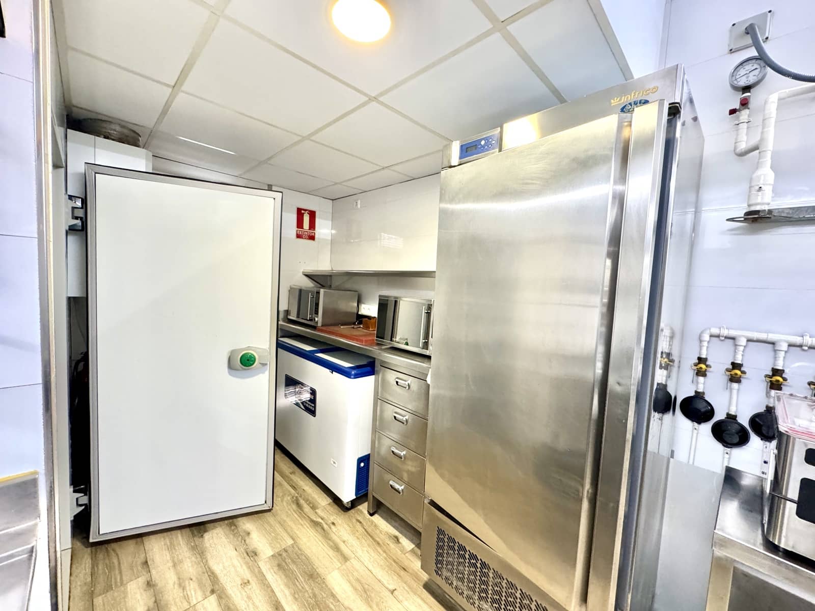 11 soverom Restaurant/Bar til salgs i Roquetas de Mar - € 863 000 (Ref: 9190707)