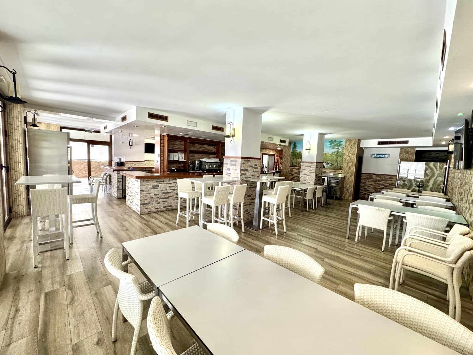 11 soverom Restaurant/Bar til salgs i Roquetas de Mar - € 863 000 (Ref: 9190707)