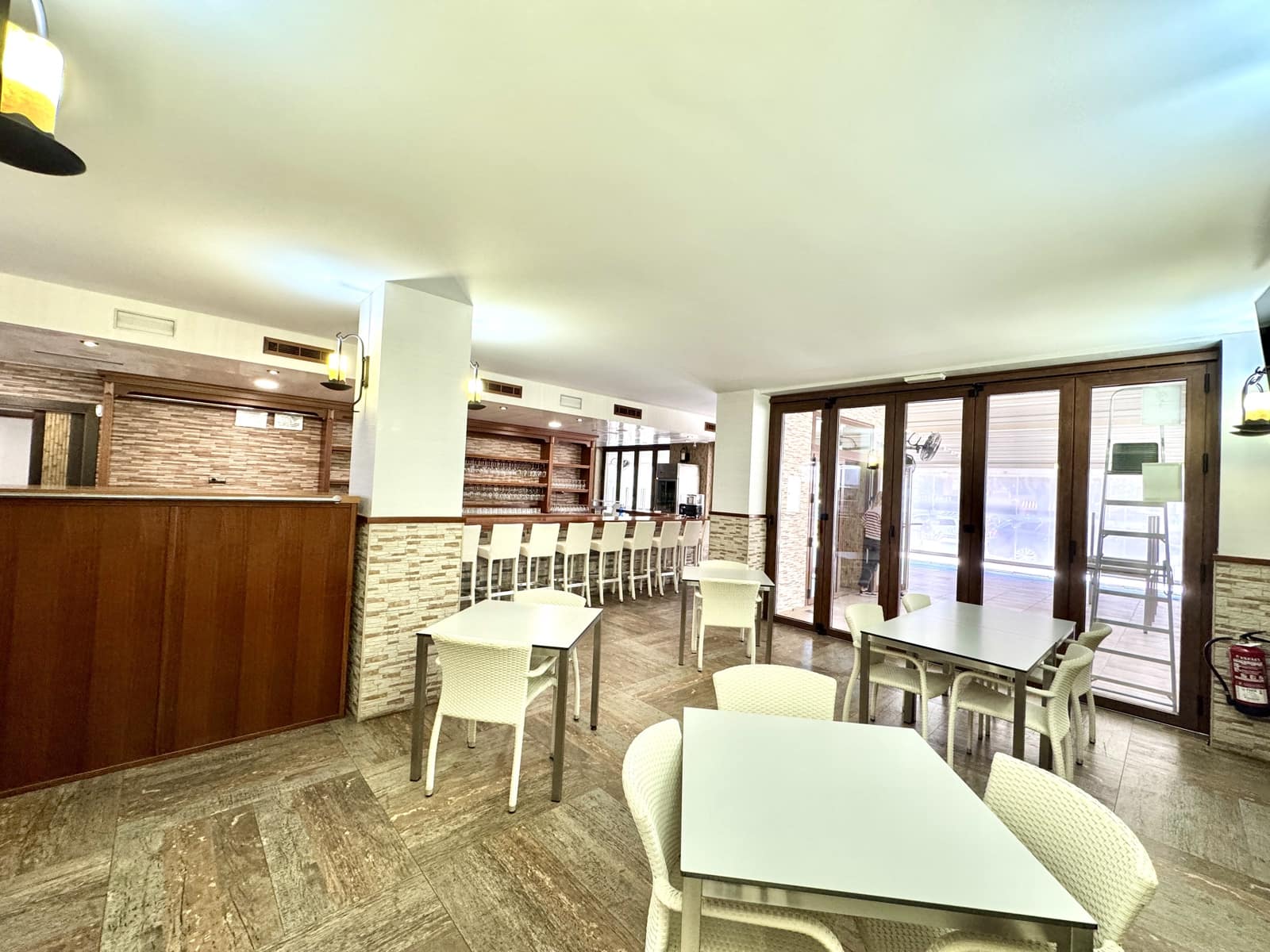 11 soverom Restaurant/Bar til salgs i Roquetas de Mar - € 863 000 (Ref: 9190707)