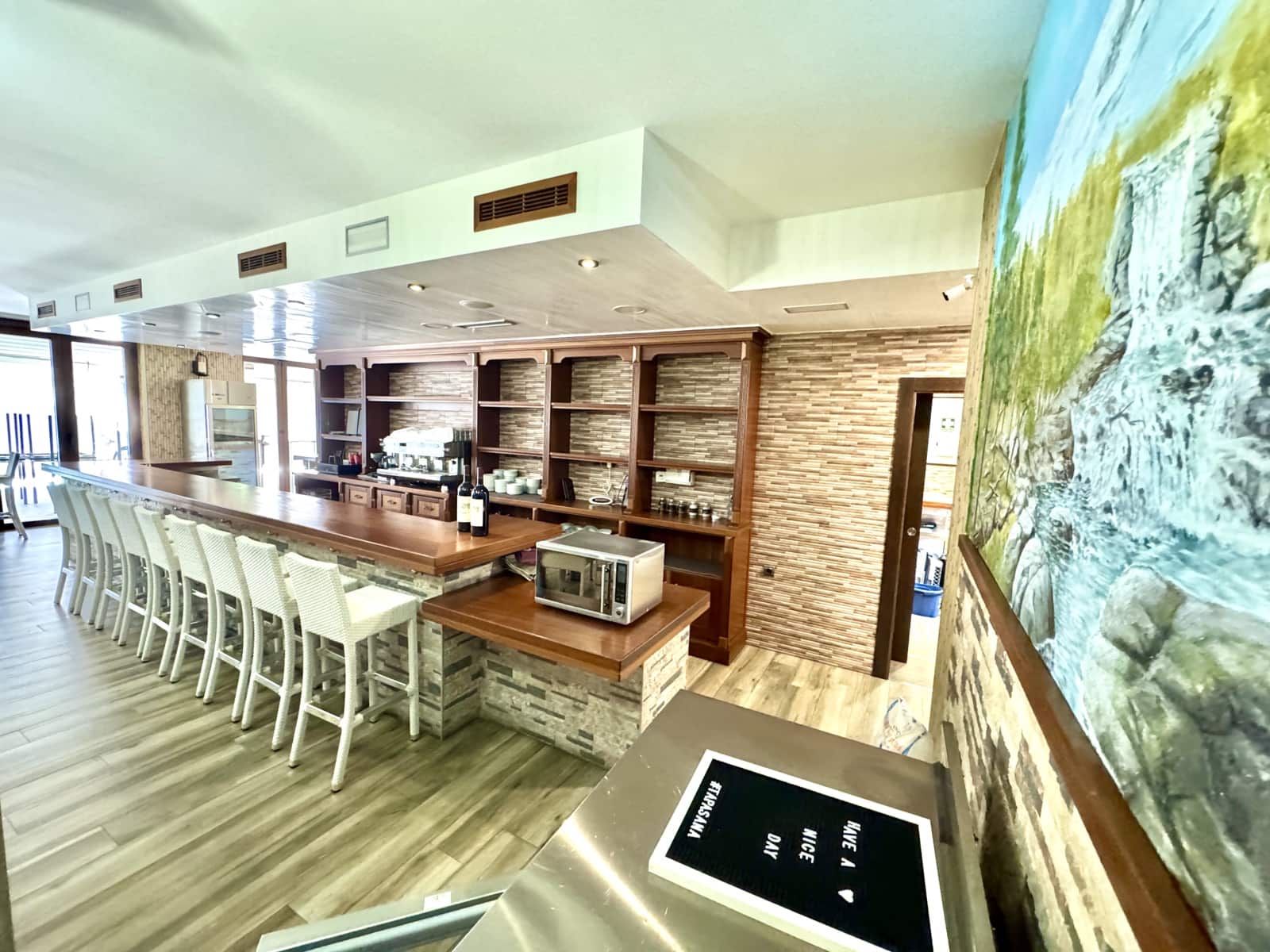 11 soverom Restaurant/Bar til salgs i Roquetas de Mar - € 863 000 (Ref: 9190707)