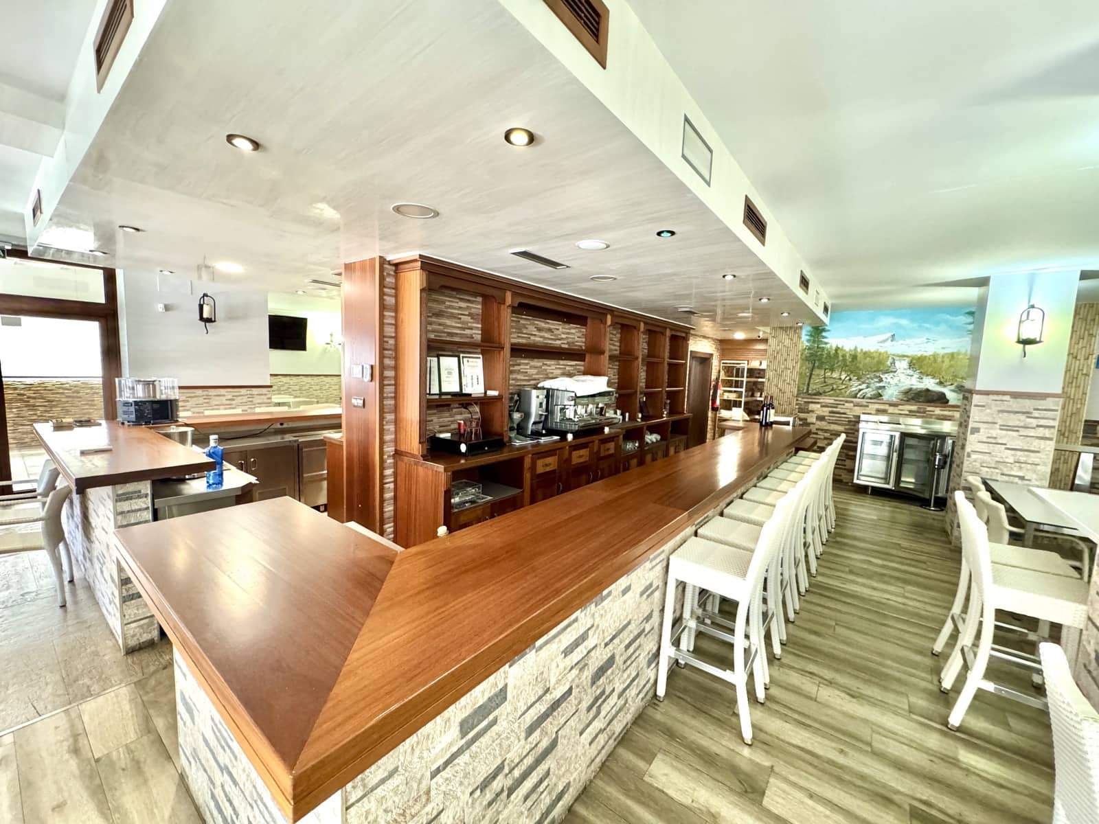 11 soverom Restaurant/Bar til salgs i Roquetas de Mar - € 863 000 (Ref: 9190707)