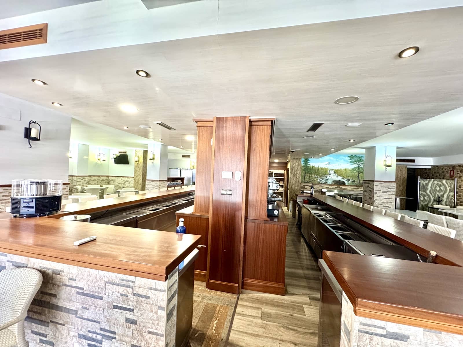 11 soverom Restaurant/Bar til salgs i Roquetas de Mar - € 863 000 (Ref: 9190707)