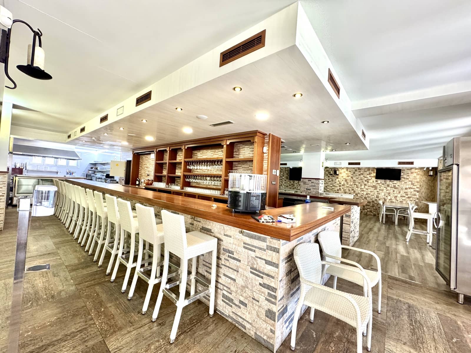 11 soverom Restaurant/Bar til salgs i Roquetas de Mar - € 863 000 (Ref: 9190707)
