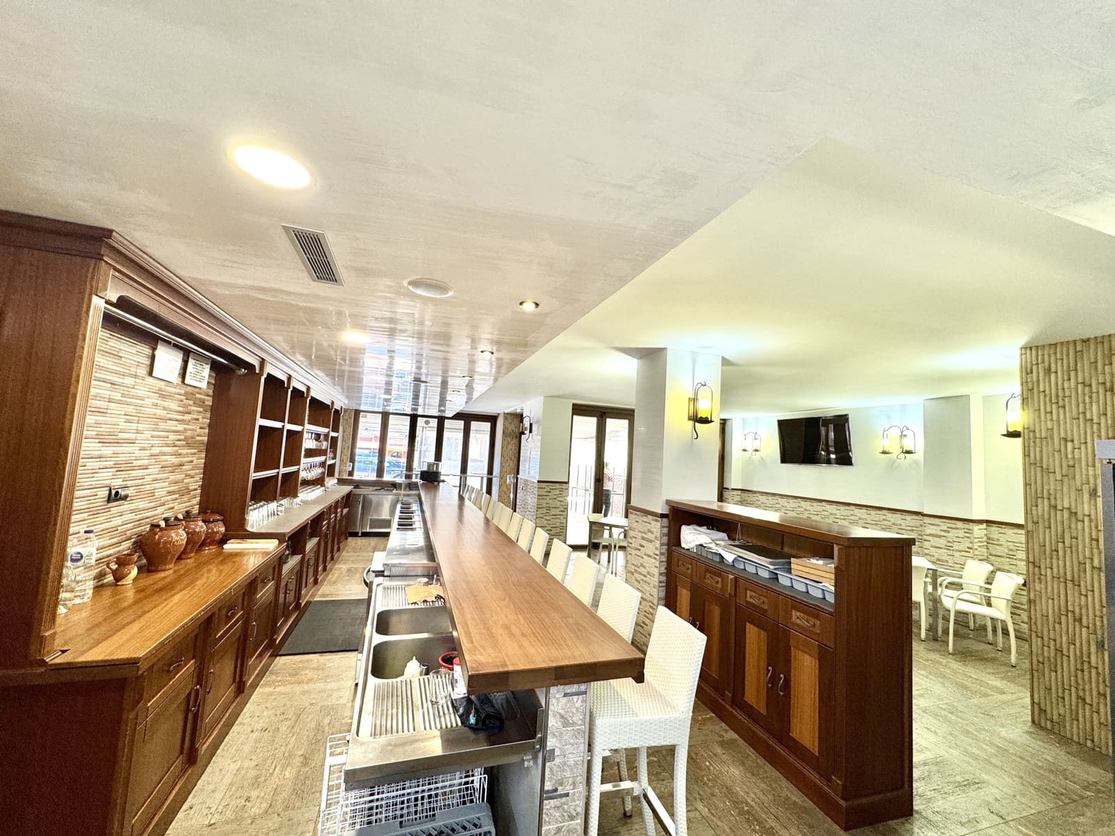 11 soverom Restaurant/Bar til salgs i Roquetas de Mar - € 863 000 (Ref: 9190707)