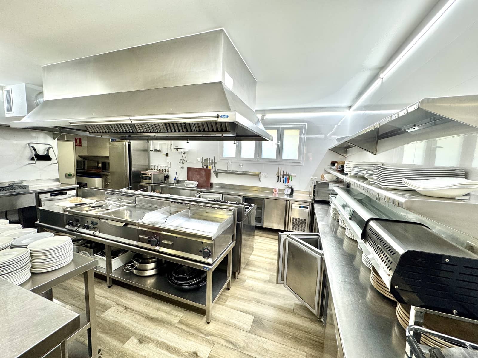 11 soverom Restaurant/Bar til salgs i Roquetas de Mar - € 863 000 (Ref: 9190707)