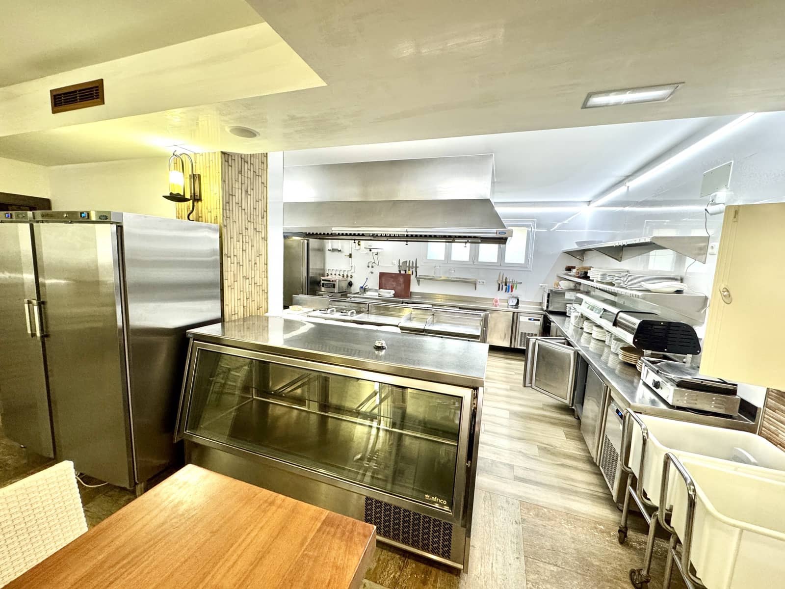 11 soverom Restaurant/Bar til salgs i Roquetas de Mar - € 863 000 (Ref: 9190707)