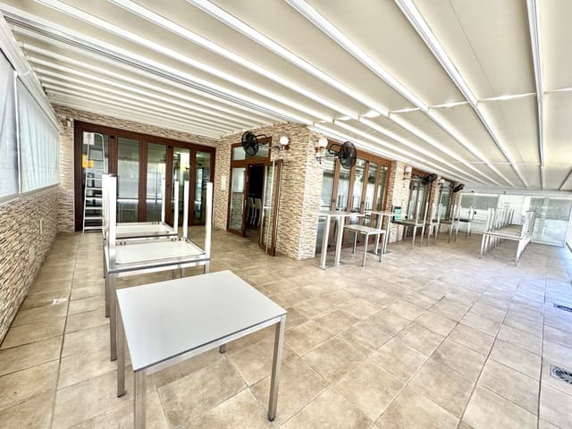 11 bedroom Restaurant/Bar for sale in Roquetas de Mar - € 863,000 (Ref: 9190707)