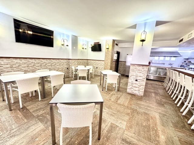 11 bedroom Restaurant/Bar for sale in Roquetas de Mar - € 863,000 (Ref: 9190707)