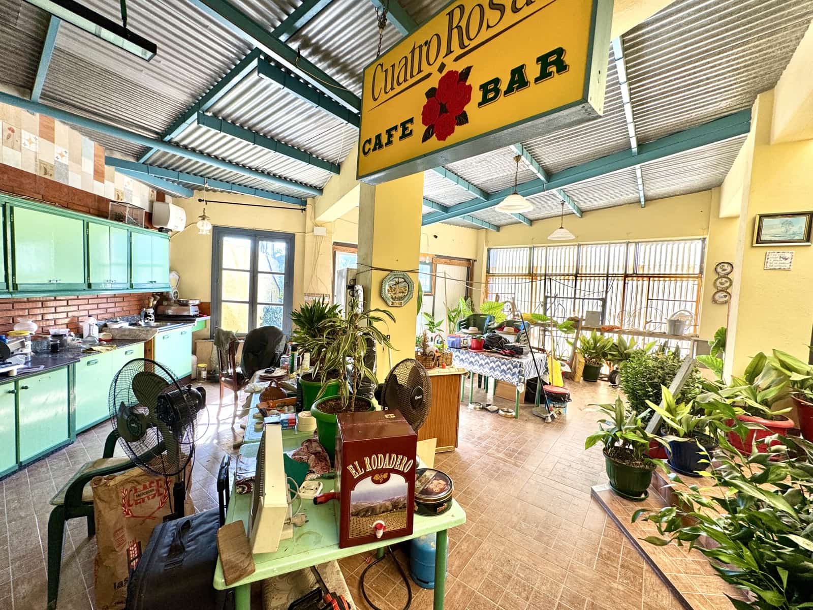 5 bedroom Finca/Country House for sale in Dalias with garage - € 298,000 (Ref: 9190711)