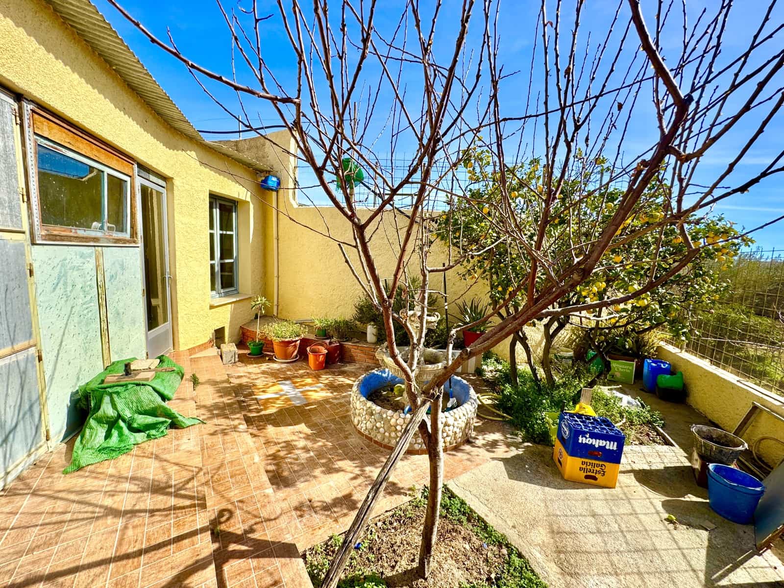 5 bedroom Finca/Country House for sale in Dalias with garage - € 298,000 (Ref: 9190711)