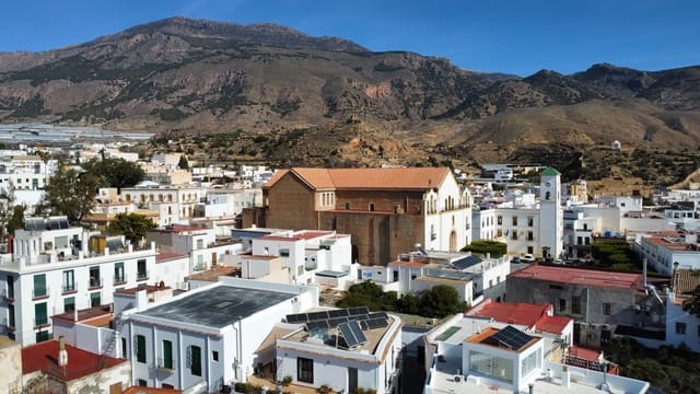 5 sypialnia Dom na sprzedaż w Dalías z garażem - 240 000 € (Ref: 9190712)