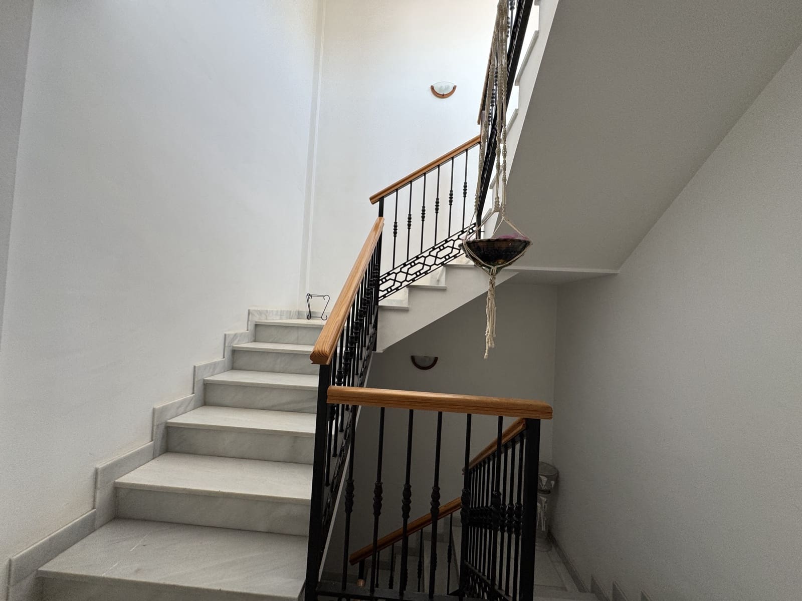 5 bedroom Townhouse for sale in Dalias with garage - € 240,000 (Ref: 9190712)