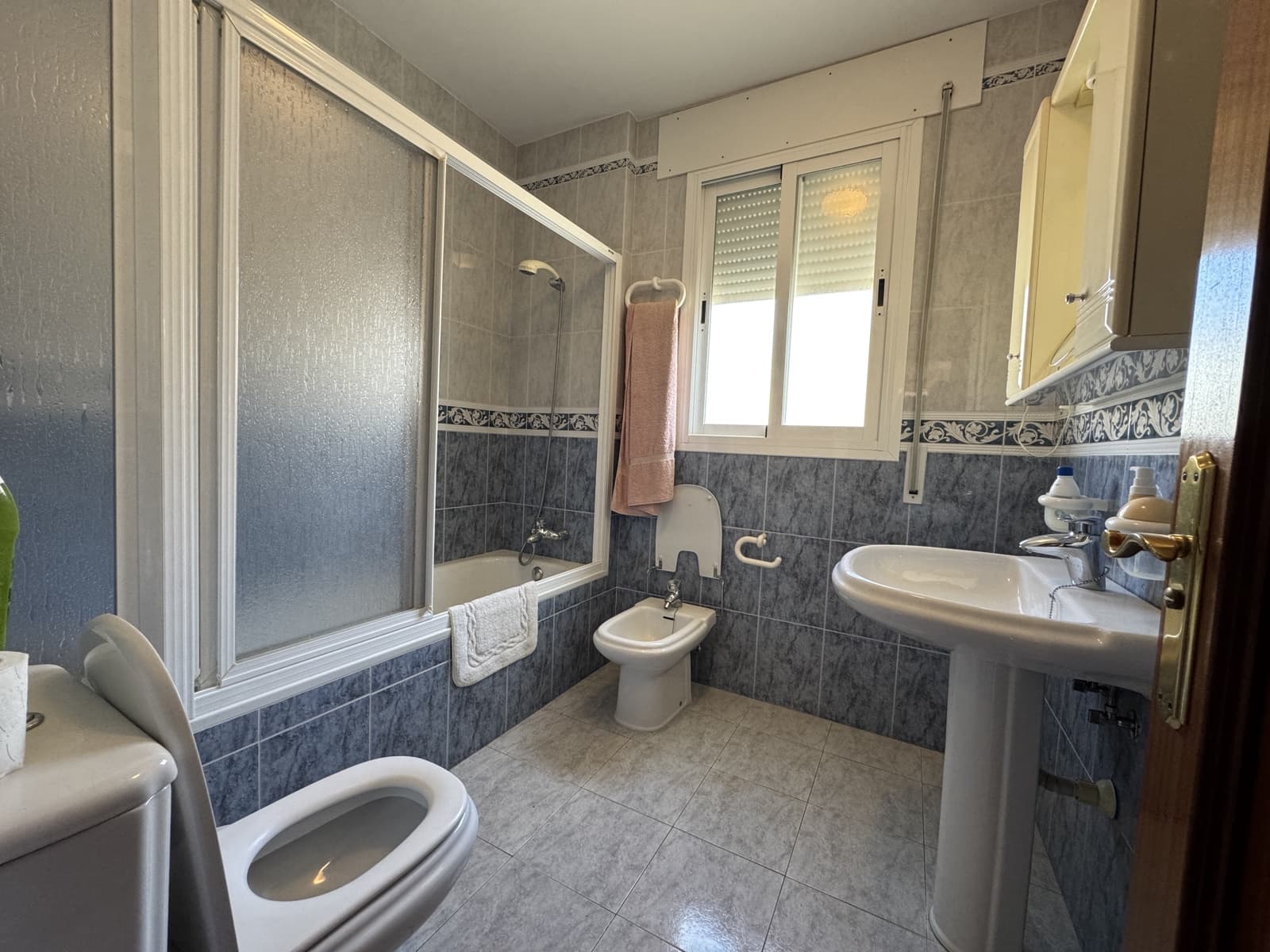 5 bedroom Townhouse for sale in Dalias with garage - € 240,000 (Ref: 9190712)