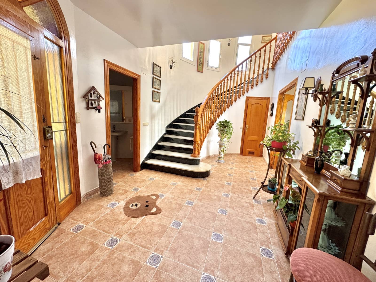 4 soveværelse Villa til salg i Adra med swimmingpool garage - € 535.000 (Ref: 9190715)