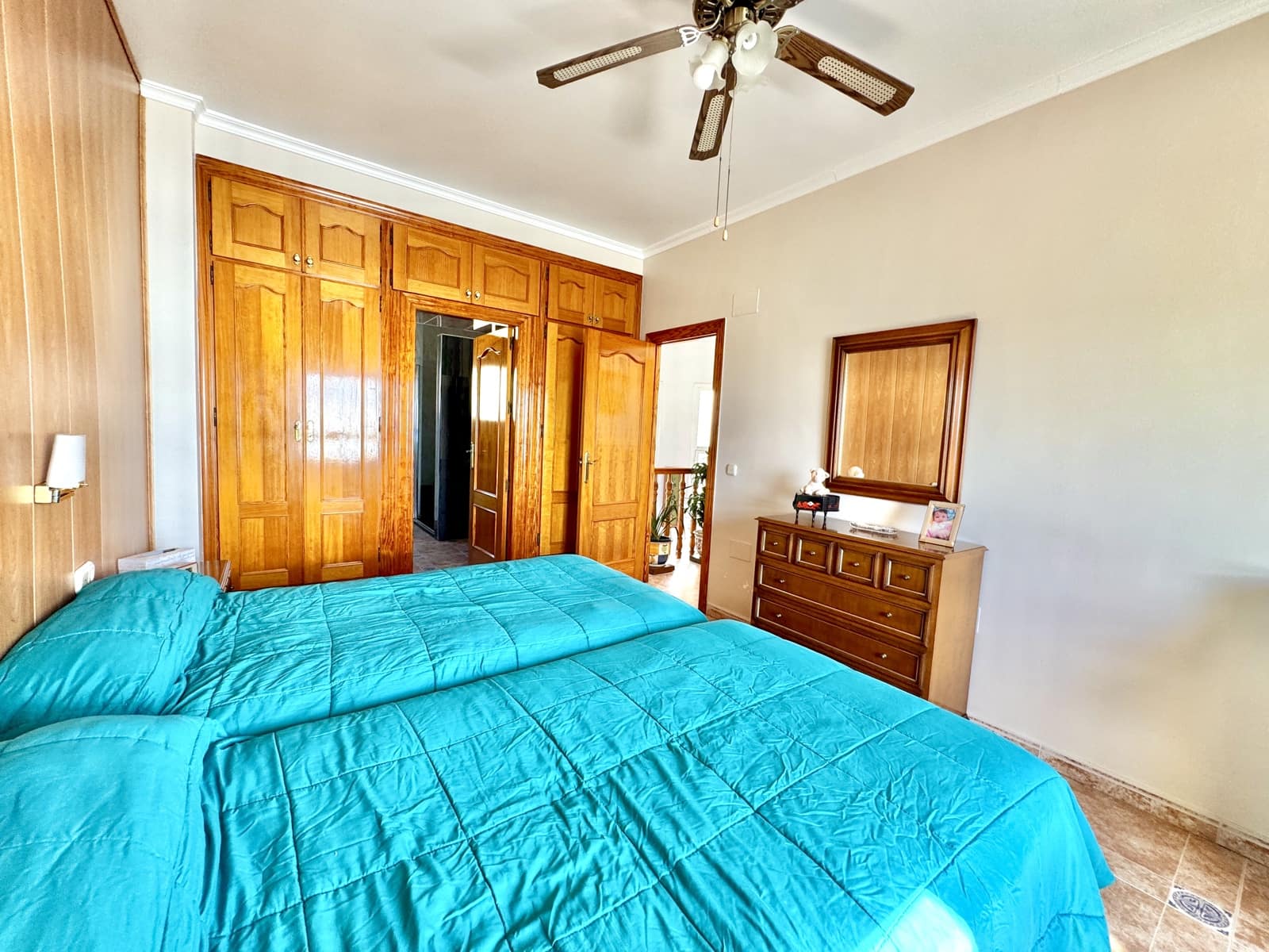 4 soveværelse Villa til salg i Adra med swimmingpool garage - € 535.000 (Ref: 9190715)