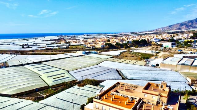 3 soveværelse Byhus til salg i Adra med garage - € 156.500 (Ref: 9190716)