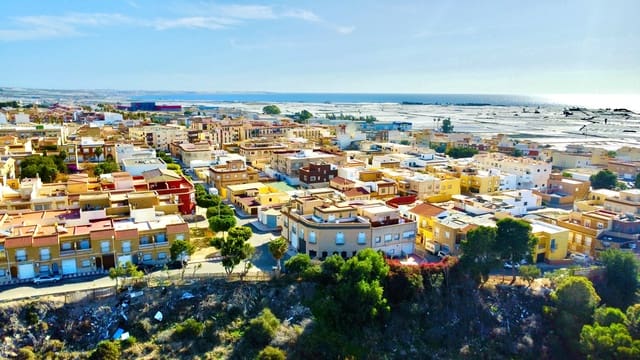 3 soveværelse Byhus til salg i Adra med garage - € 156.500 (Ref: 9190716)