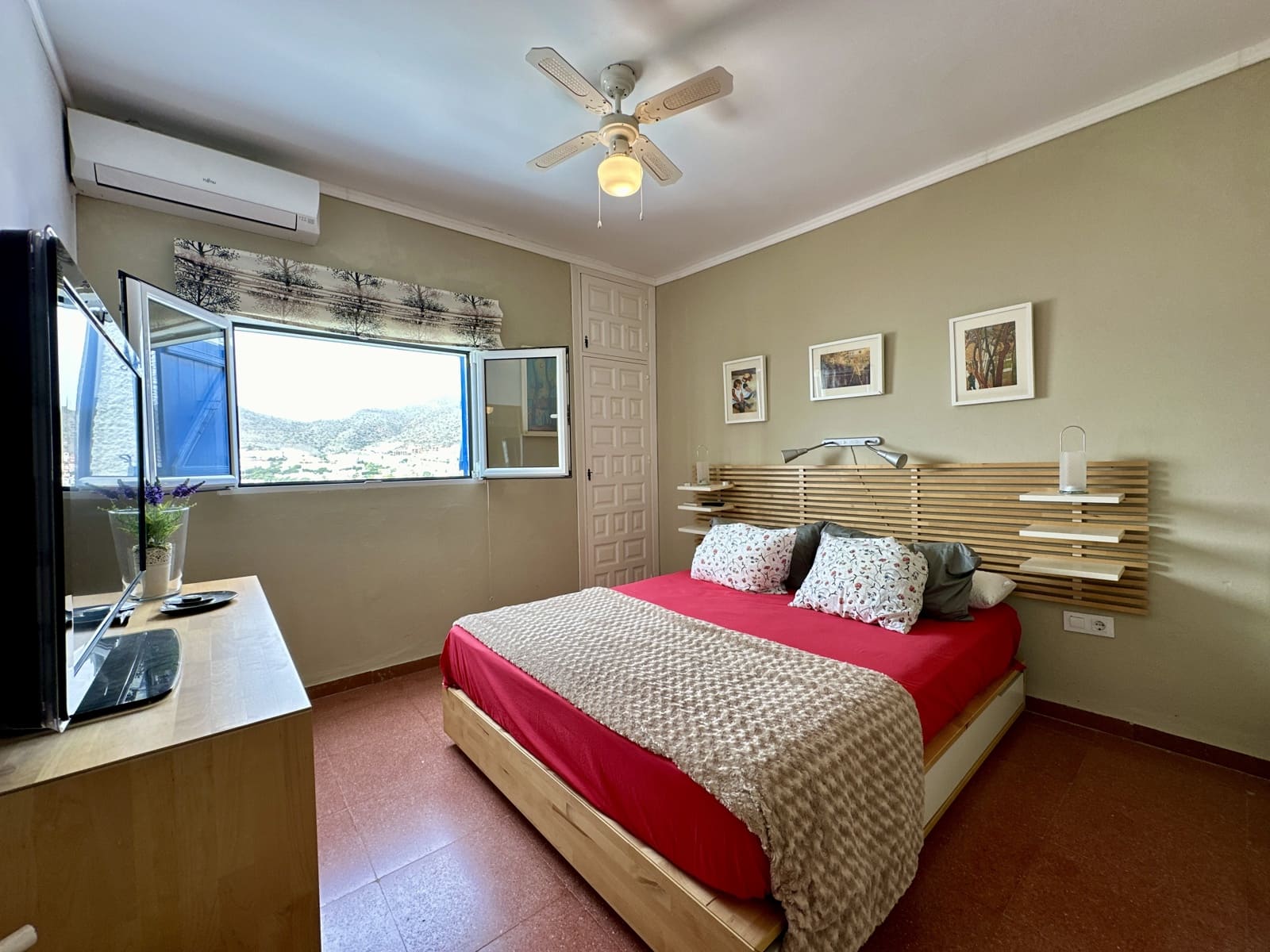 5 soverom Villa til salgs i San Jose med svømmebasseng garasje - € 990 000 (Ref: 9190717)