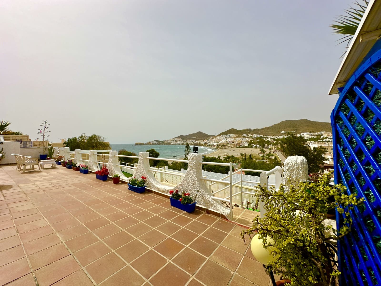 5 soverom Villa til salgs i San Jose med svømmebasseng garasje - € 990 000 (Ref: 9190717)