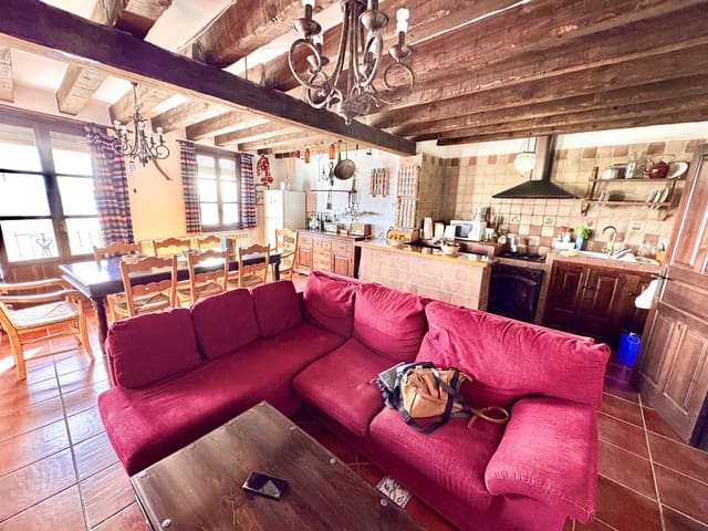 10 soveværelse Finca/Landehus til salg i Juviles med garage - € 359.000 (Ref: 9190718)