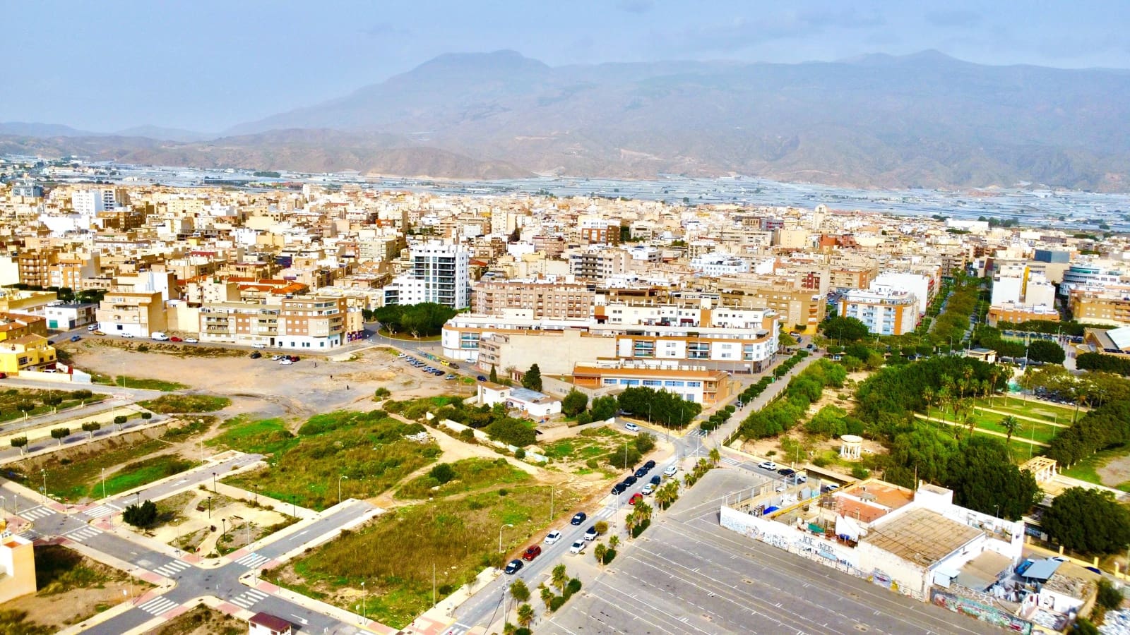 4 quarto Casa em Banda para venda em El Ejido com garagem - 193 900 € (Ref: 9191366)