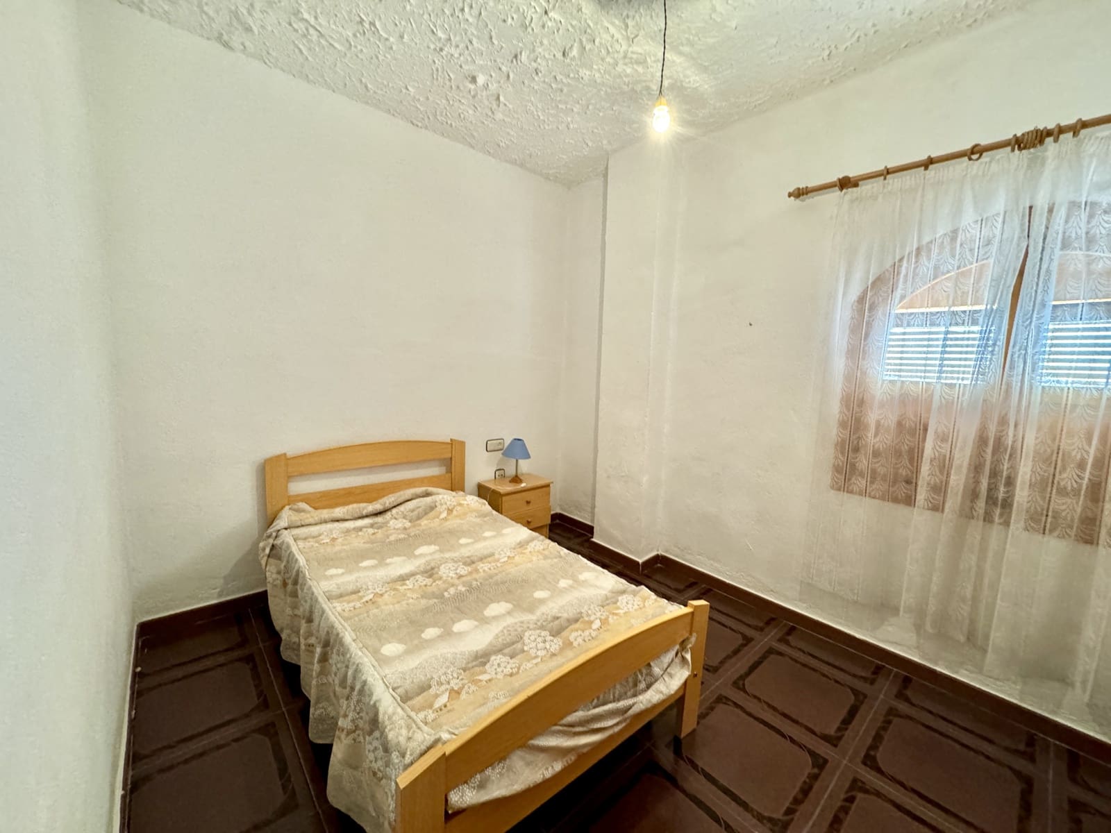 6 bedroom Flat for sale in Valor - € 92,500 (Ref: 9191412)