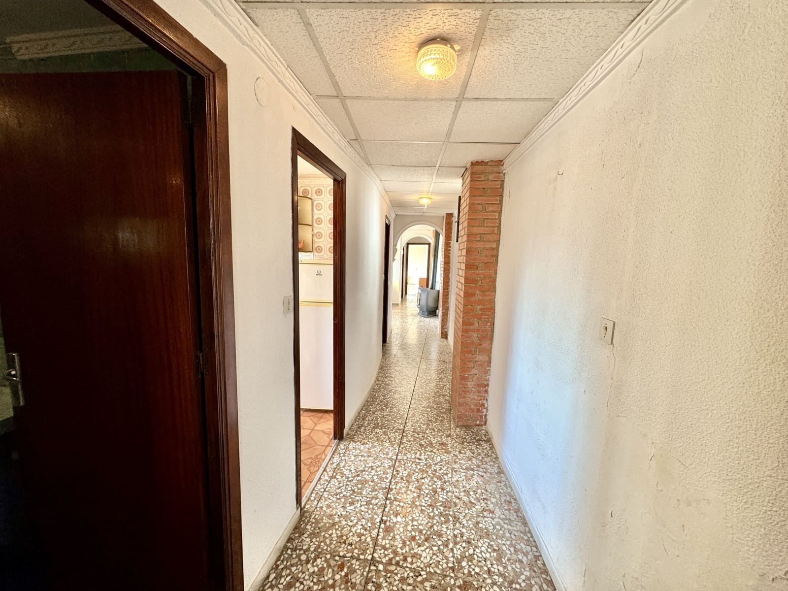 6 bedroom Flat for sale in Valor - € 92,500 (Ref: 9191412)