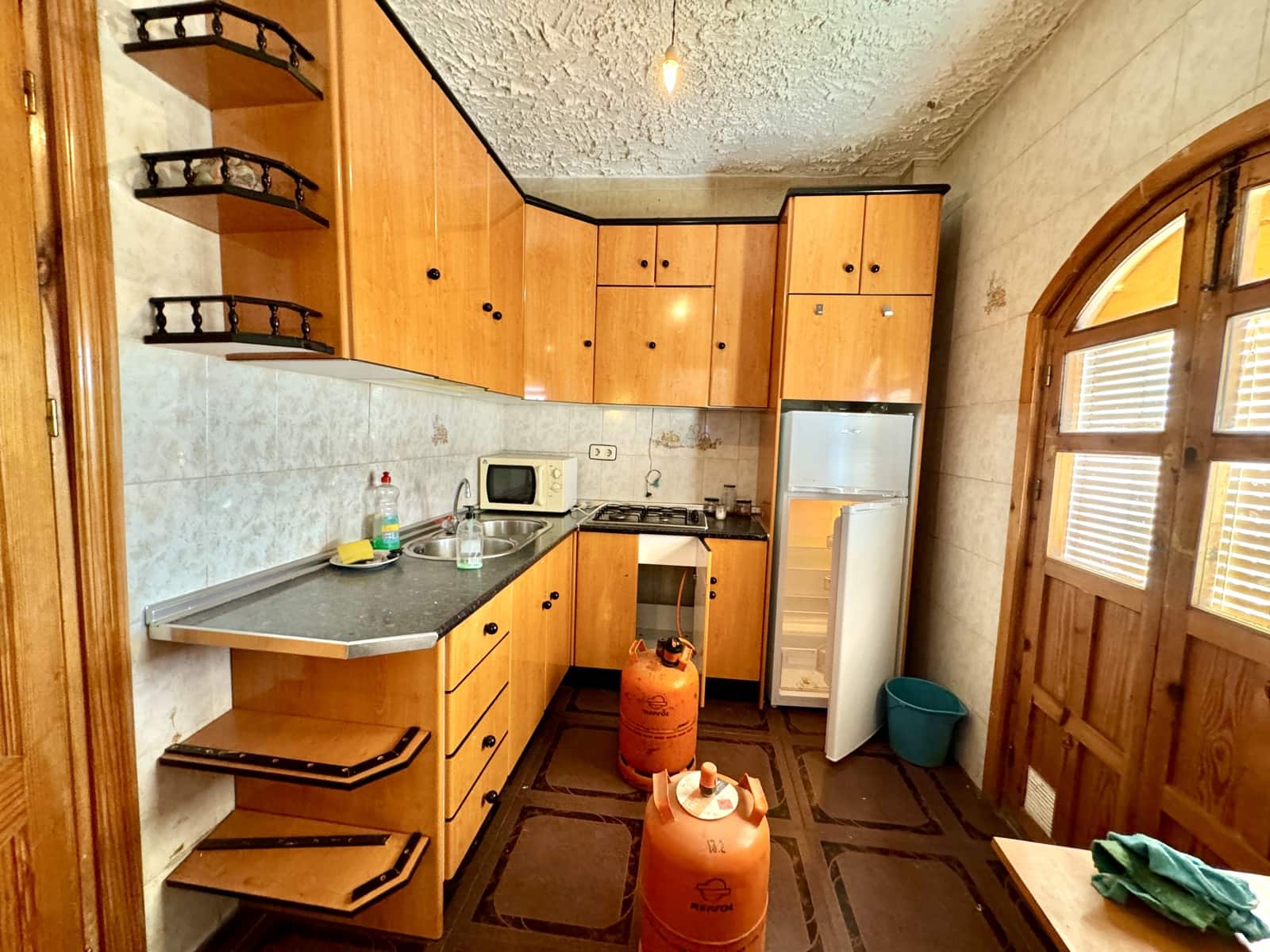 6 bedroom Flat for sale in Valor - € 92,500 (Ref: 9191412)