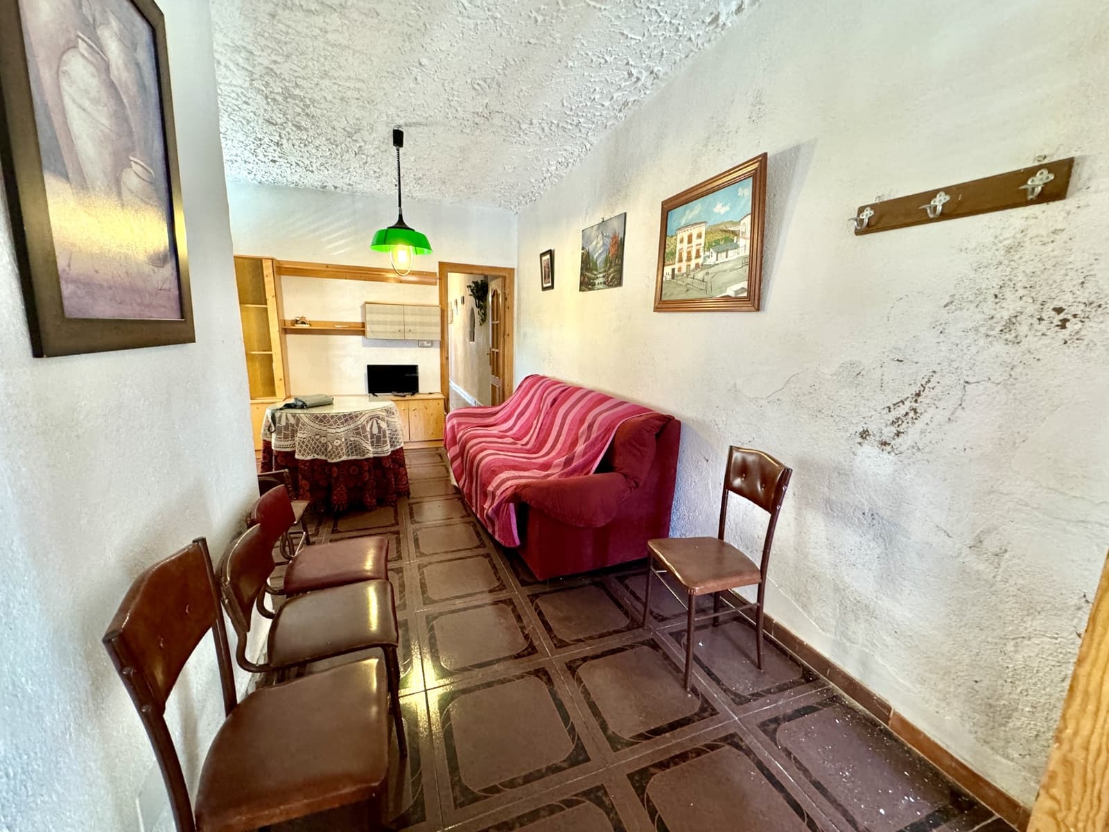 6 bedroom Flat for sale in Valor - € 92,500 (Ref: 9191412)