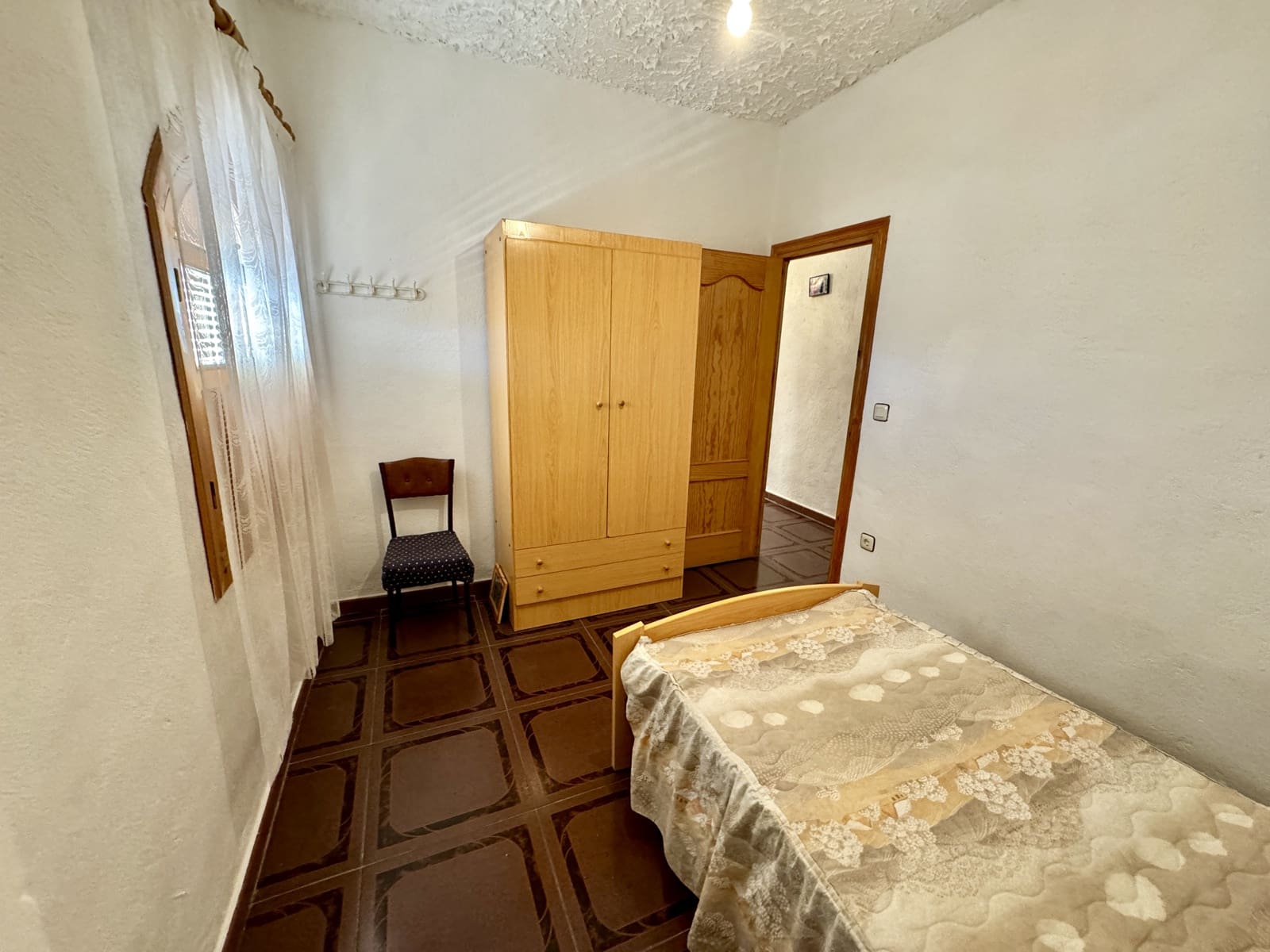 6 bedroom Flat for sale in Valor - € 92,500 (Ref: 9191412)