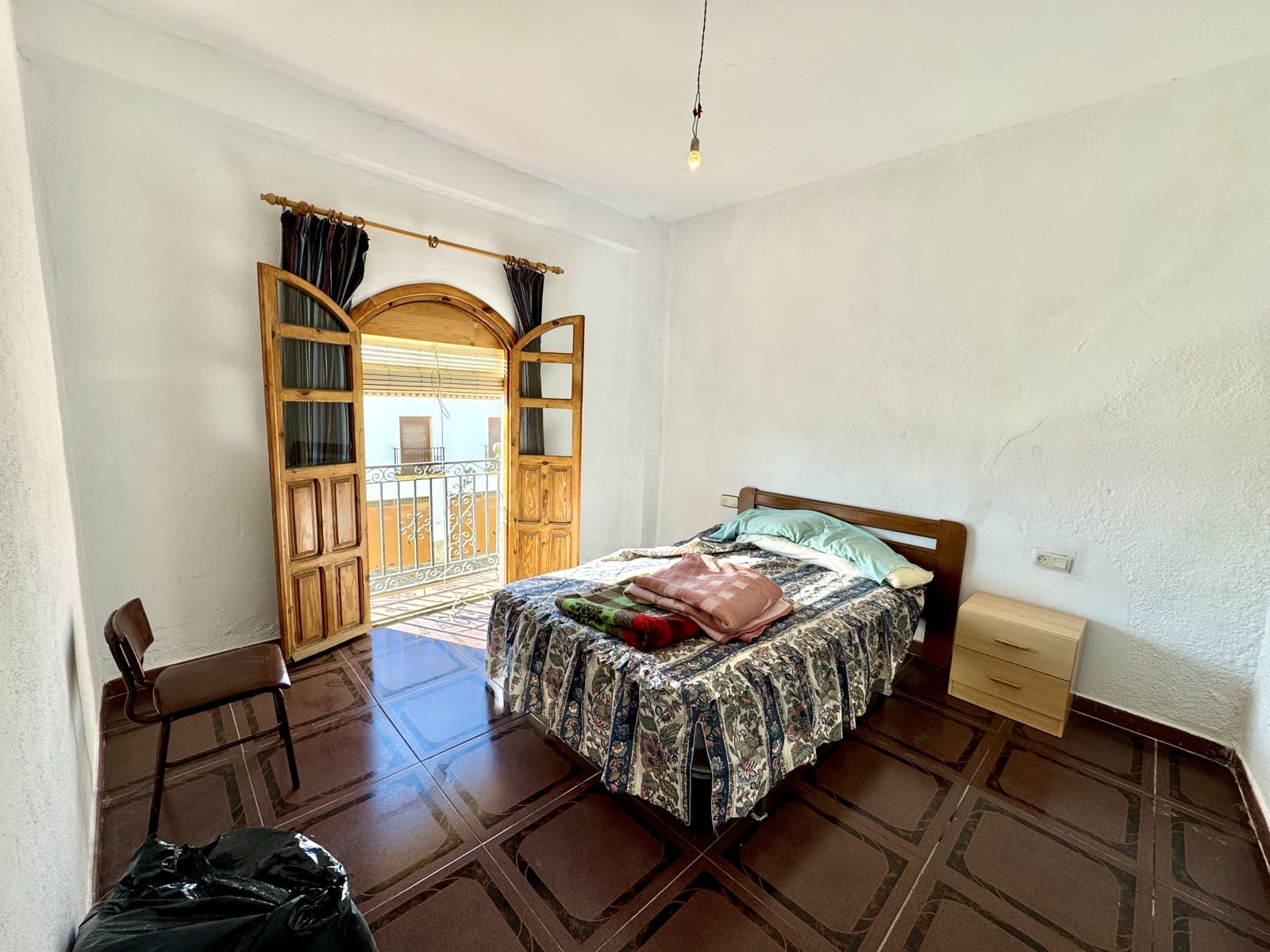 6 bedroom Flat for sale in Valor - € 92,500 (Ref: 9191412)