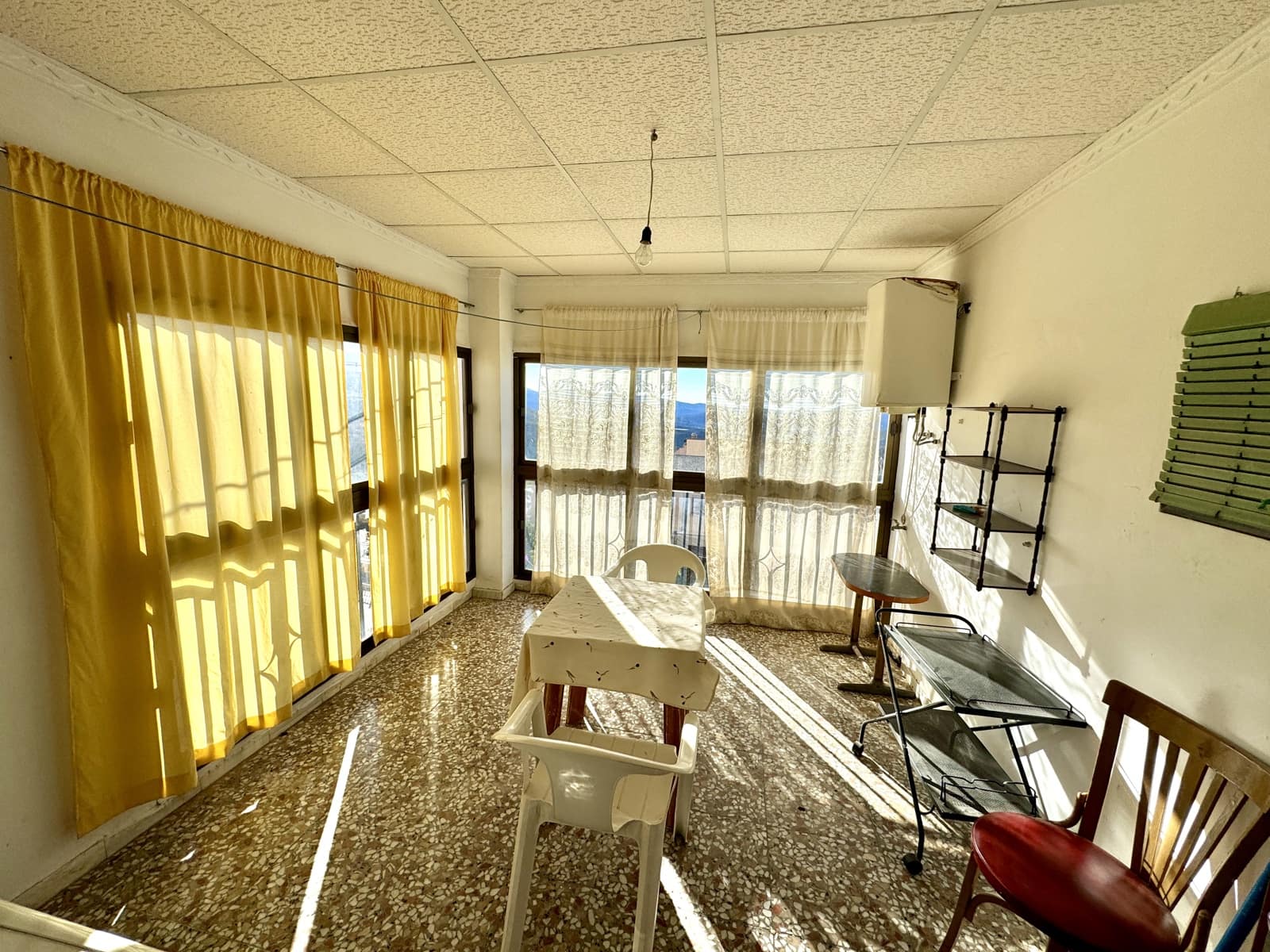 6 bedroom Flat for sale in Valor - € 92,500 (Ref: 9191412)