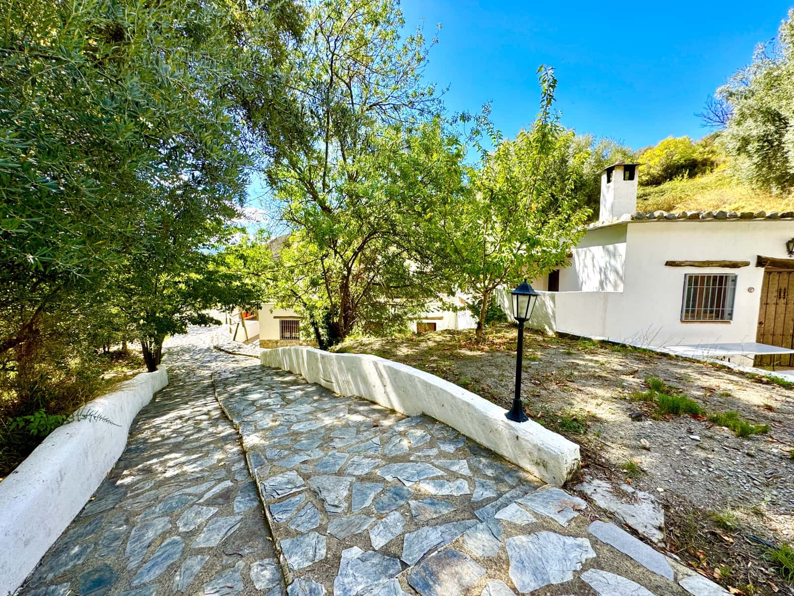 9 soveværelse Hotel til salg i Alpujarra de la Sierra med swimmingpool garage - € 450.000 (Ref: 9195103)