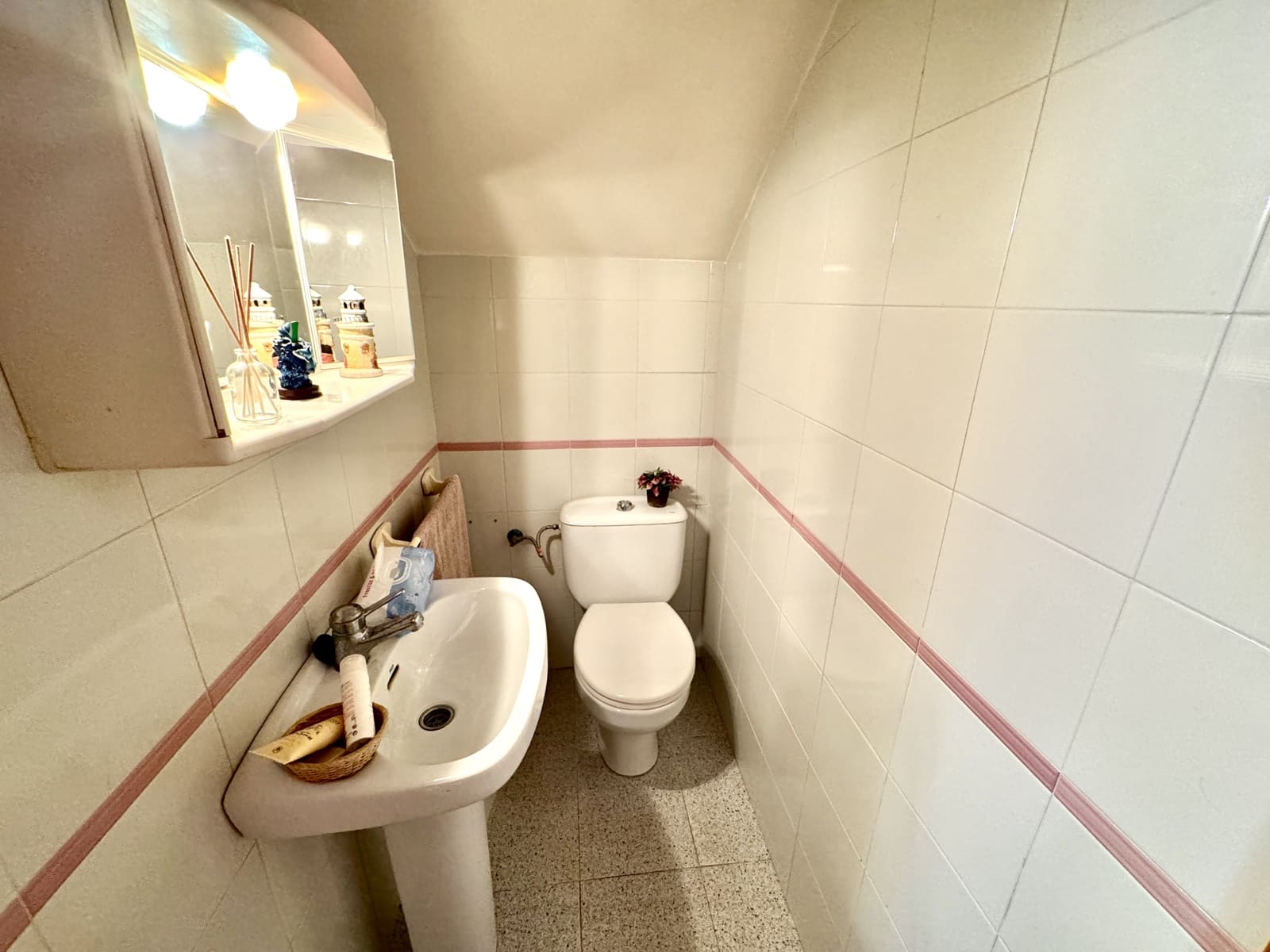 4 soveværelse Byhus til salg i Matagorda med garage - € 110.000 (Ref: 9204917)