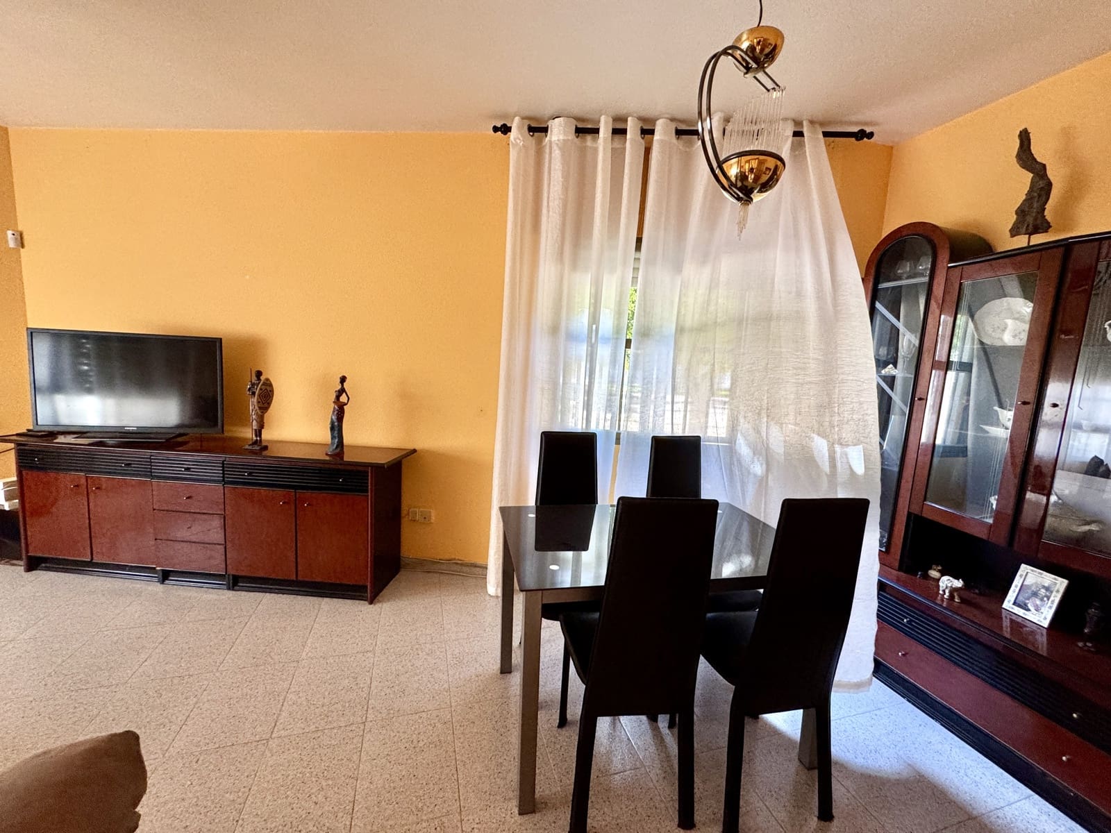 4 soveværelse Byhus til salg i Matagorda med garage - € 110.000 (Ref: 9204917)