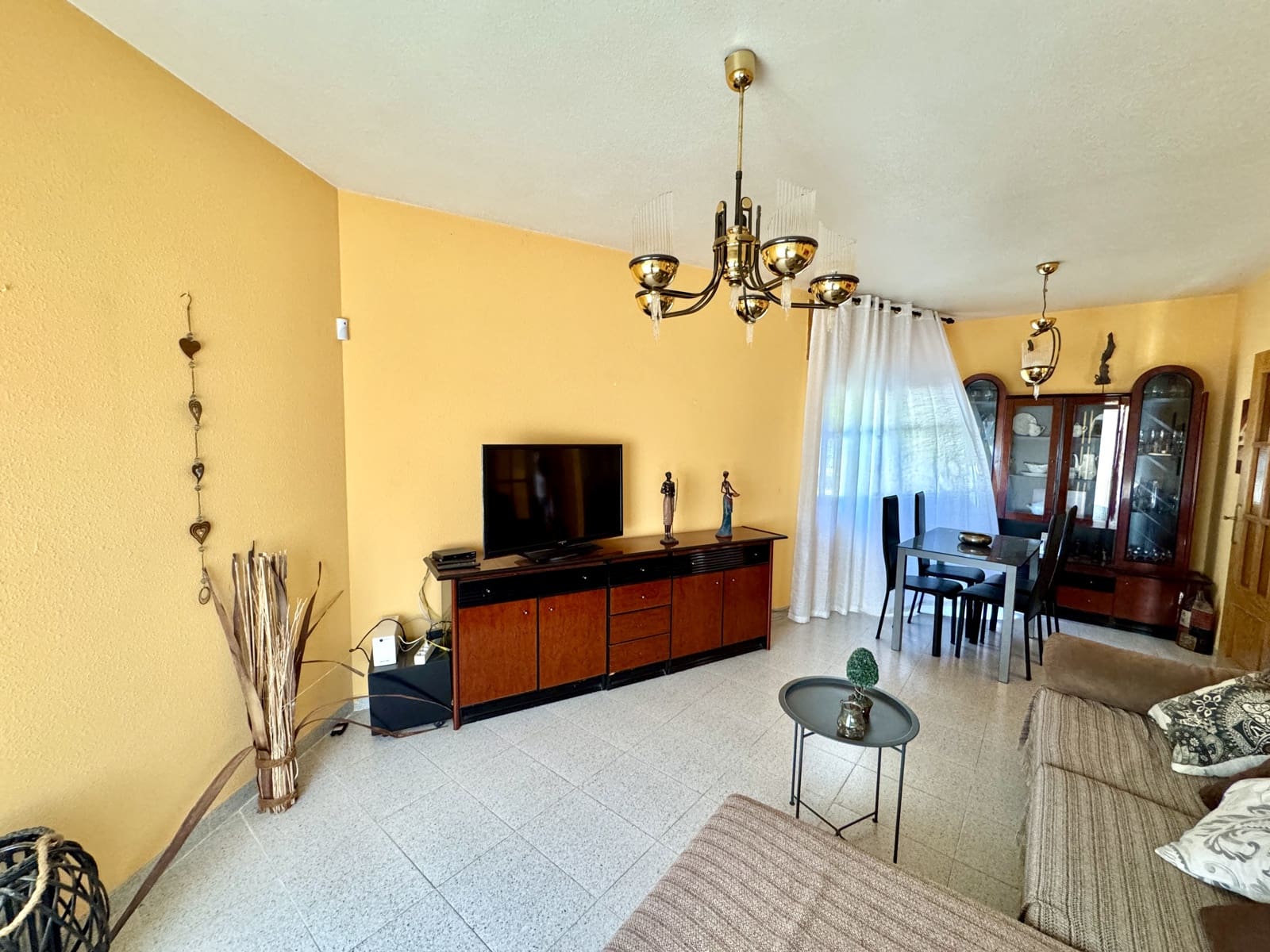 4 soveværelse Byhus til salg i Matagorda med garage - € 110.000 (Ref: 9204917)