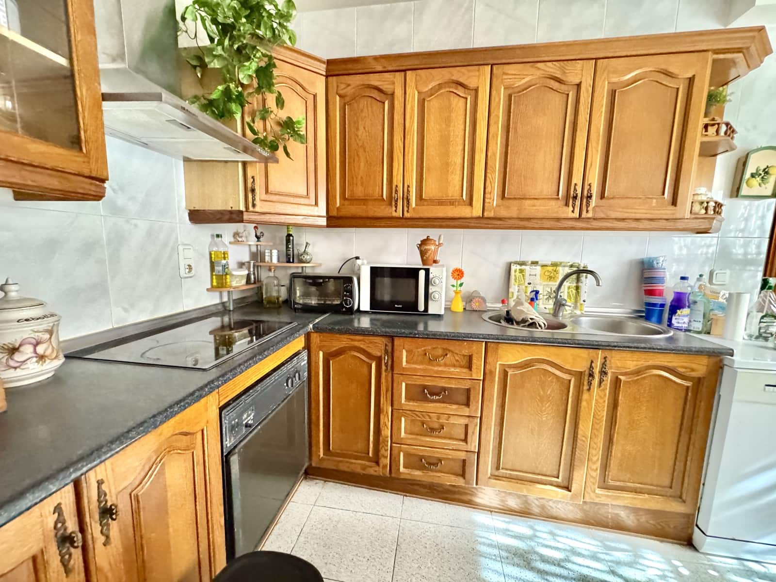 4 soveværelse Byhus til salg i Matagorda med garage - € 110.000 (Ref: 9204917)