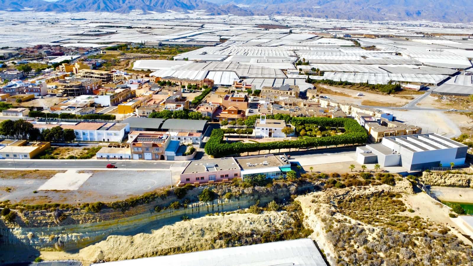 4 soveværelse Byhus til salg i Matagorda med garage - € 110.000 (Ref: 9204917)