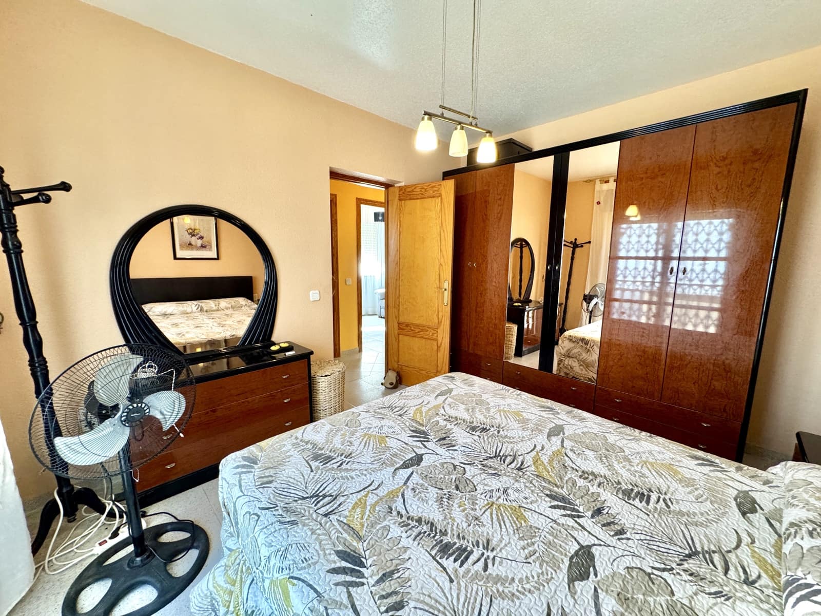 4 soveværelse Byhus til salg i Matagorda med garage - € 110.000 (Ref: 9204917)