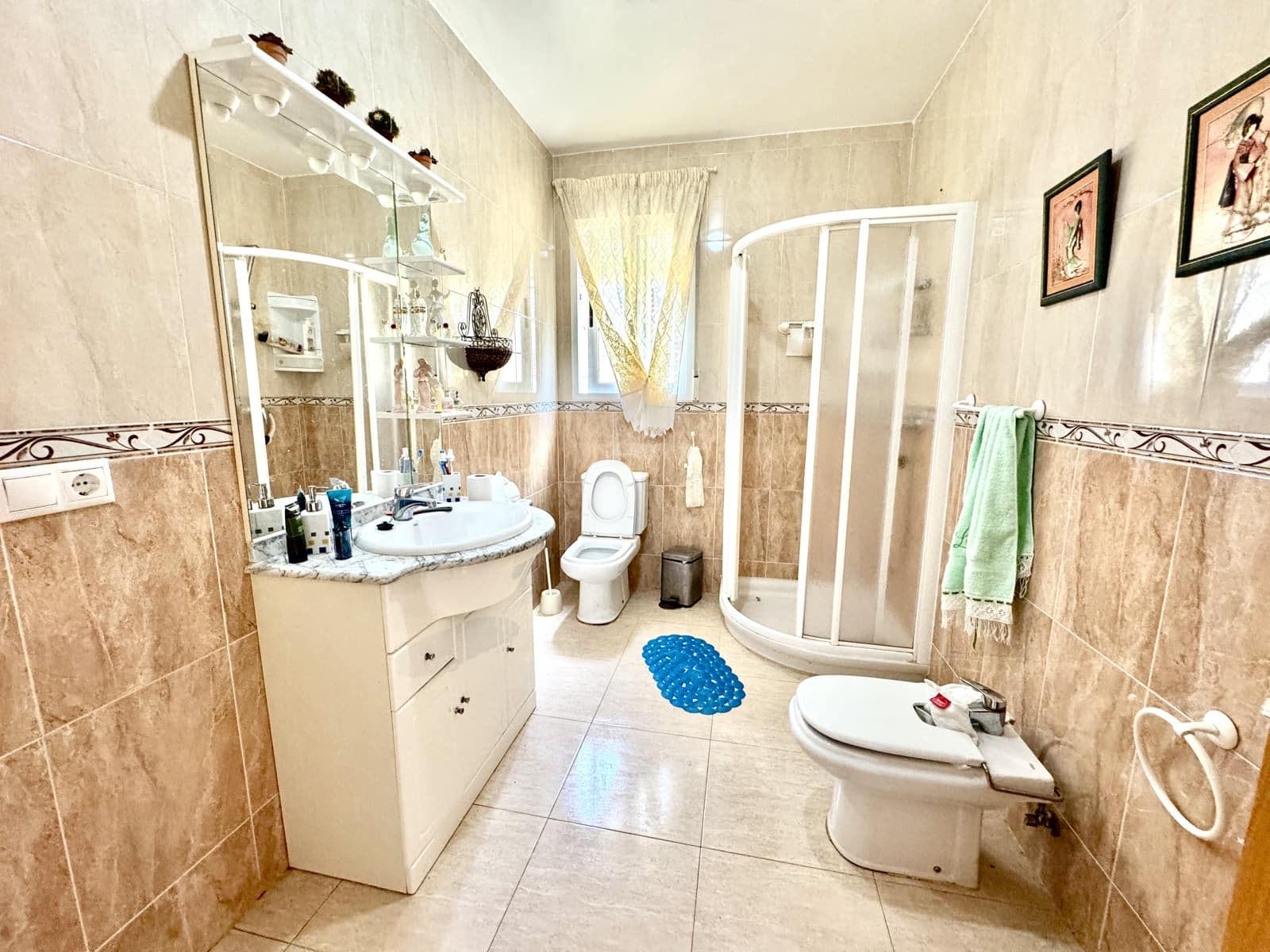 6 soverom Villa til salgs i Cadiar med garasje - € 195 000 (Ref: 9231905)