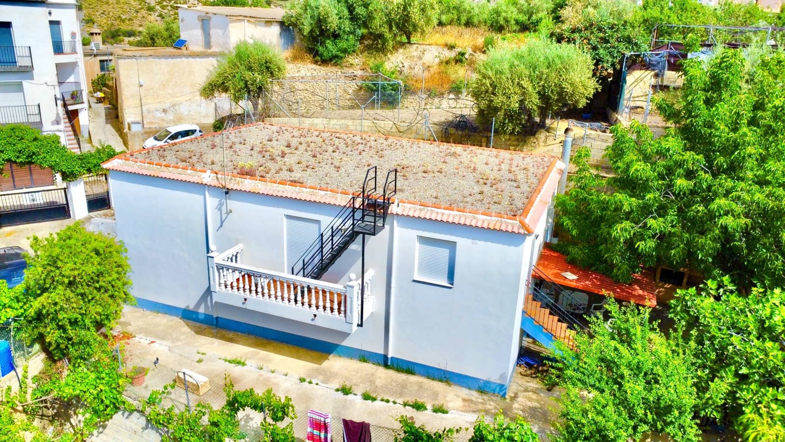 6 soverom Villa til salgs i Cadiar med garasje - € 195 000 (Ref: 9231905)