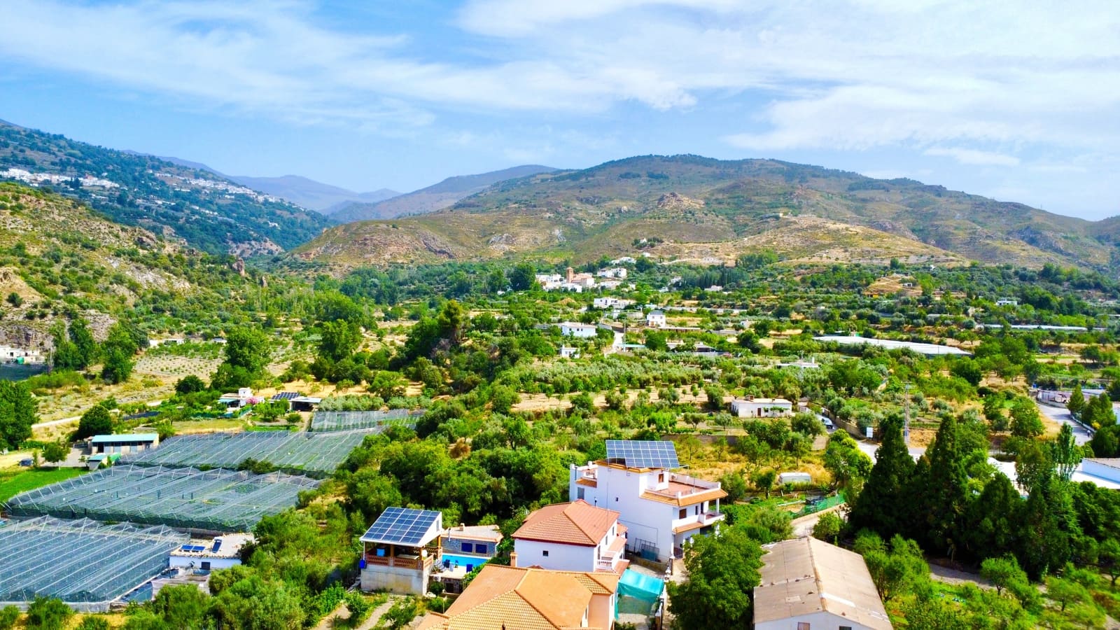 6 soverom Villa til salgs i Cadiar med garasje - € 195 000 (Ref: 9231905)