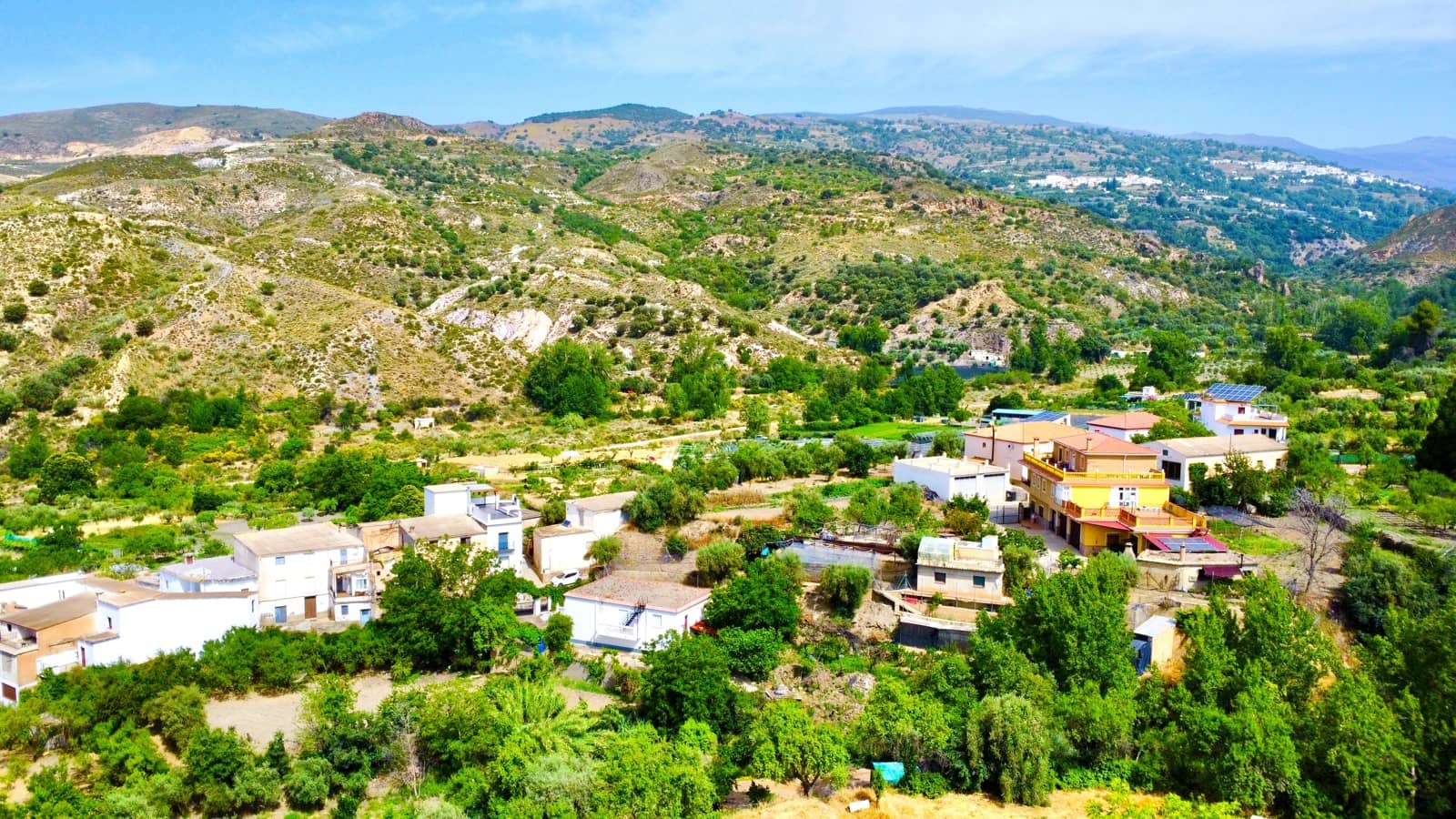 6 soverom Villa til salgs i Cadiar med garasje - € 195 000 (Ref: 9231905)