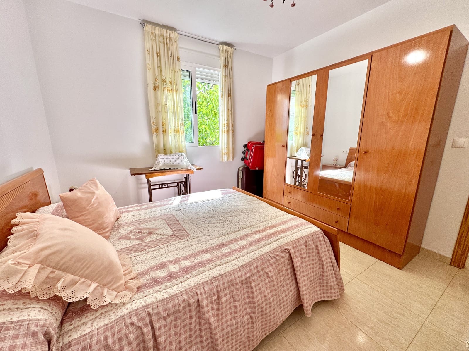 6 soverom Villa til salgs i Cadiar med garasje - € 195 000 (Ref: 9231905)